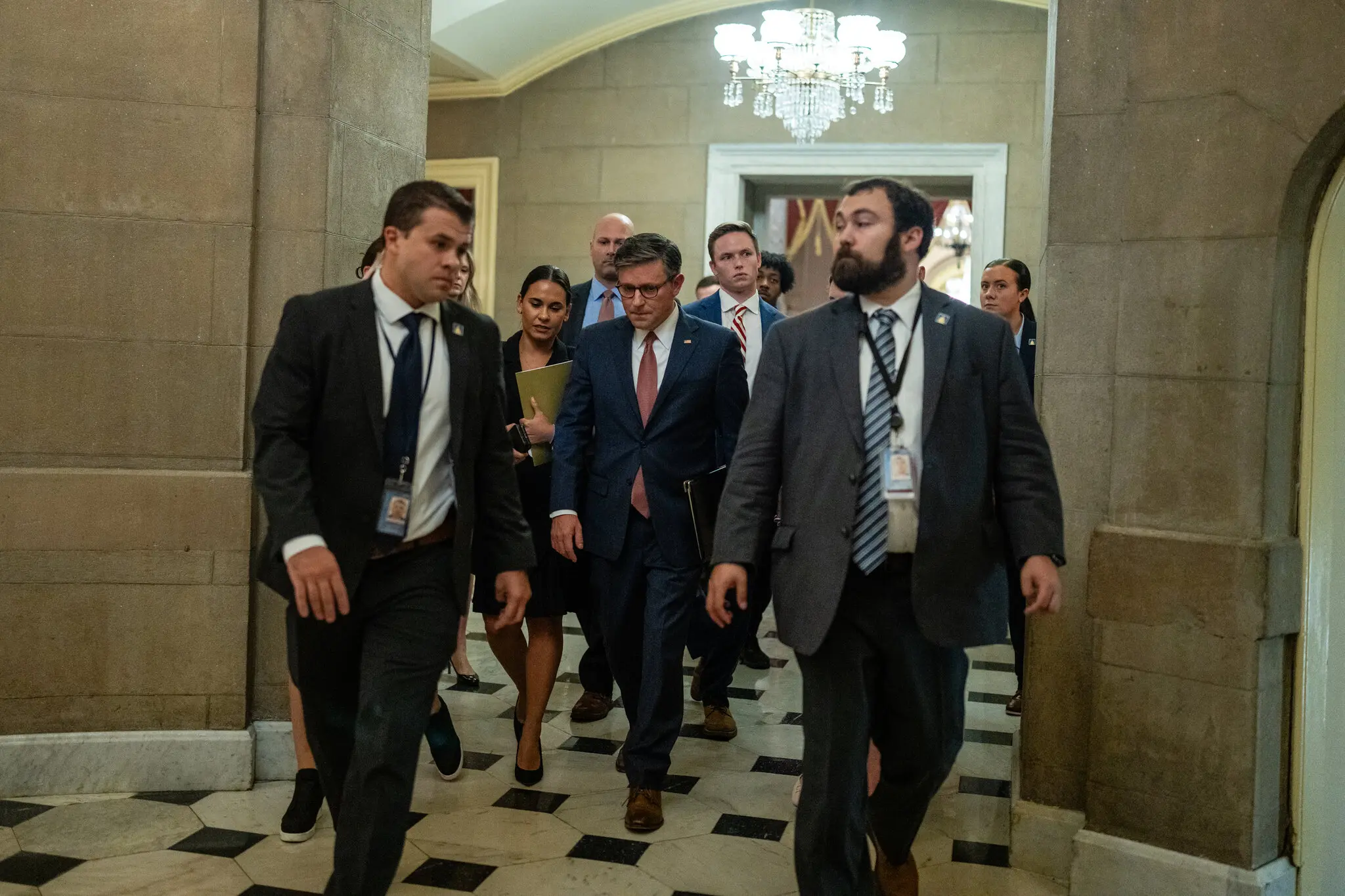 Спікер Палати представників США вимагає звільнення посла України